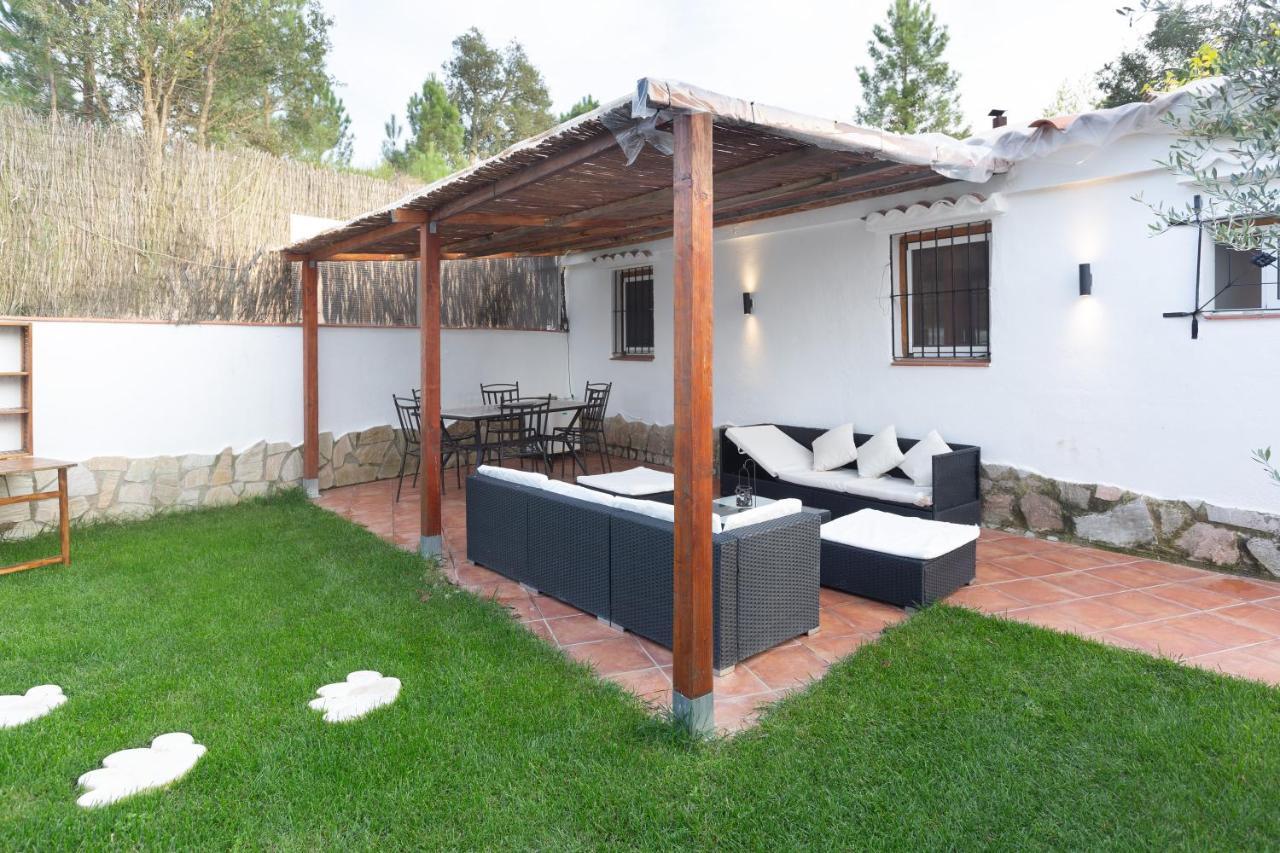 Detached Villa For 6 People In Lloret De Mar With Comunal Outdoor Swimming Pool Puigventos Exterior foto