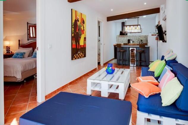 Detached Villa For 6 People In Lloret De Mar With Comunal Outdoor Swimming Pool Puigventos Exterior foto