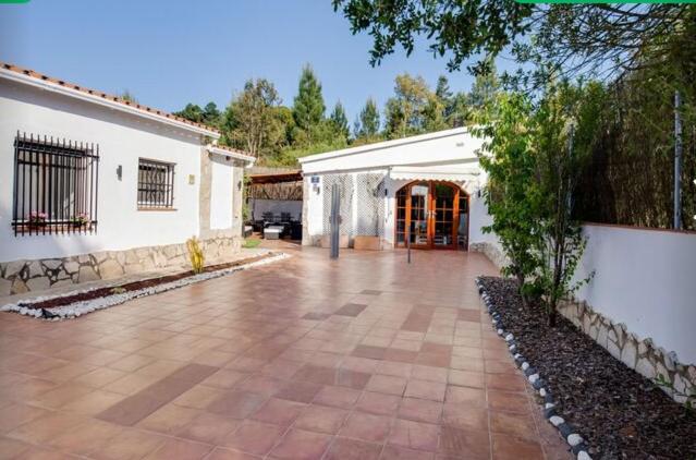 Detached Villa For 6 People In Lloret De Mar With Comunal Outdoor Swimming Pool Puigventos Exterior foto